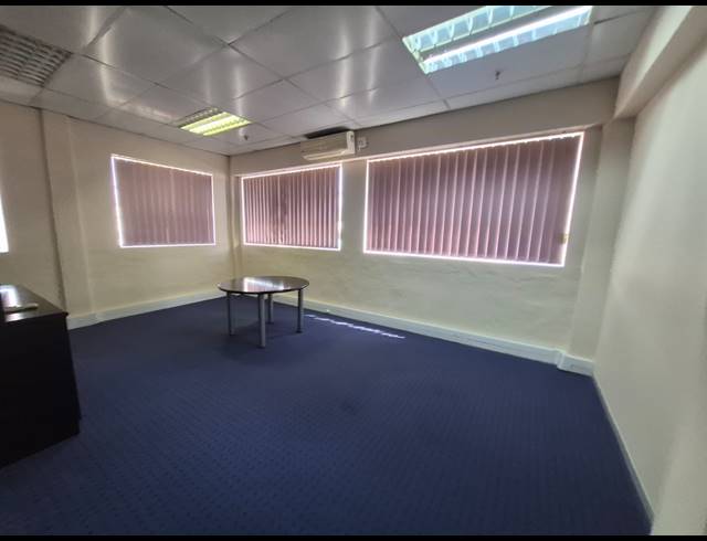 400M² OFFICE TO LET IN STEELEDALE
